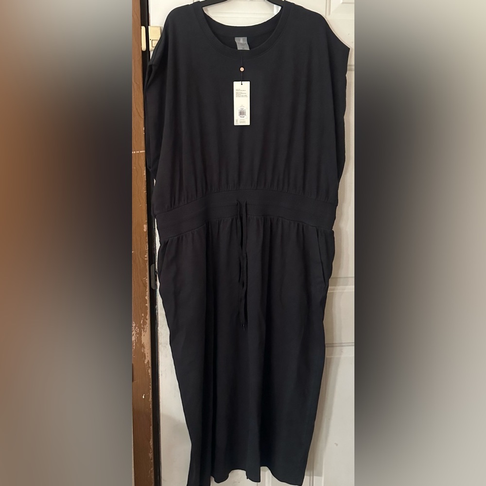 CALIA Extended Shoulder Midi Dress: BLACK: NEW WITH TAGS: SIZE 3X